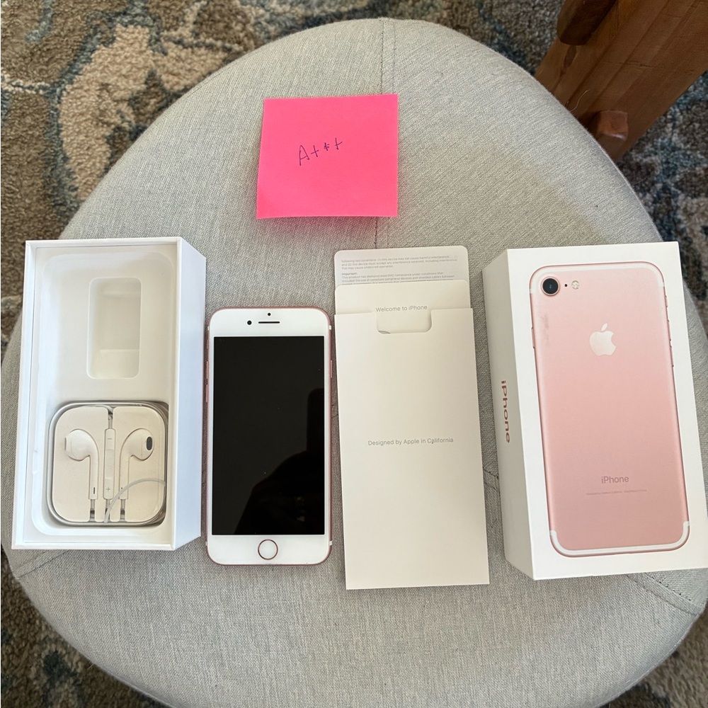 Apple iPhone 7 - Pink 32gb AT&T